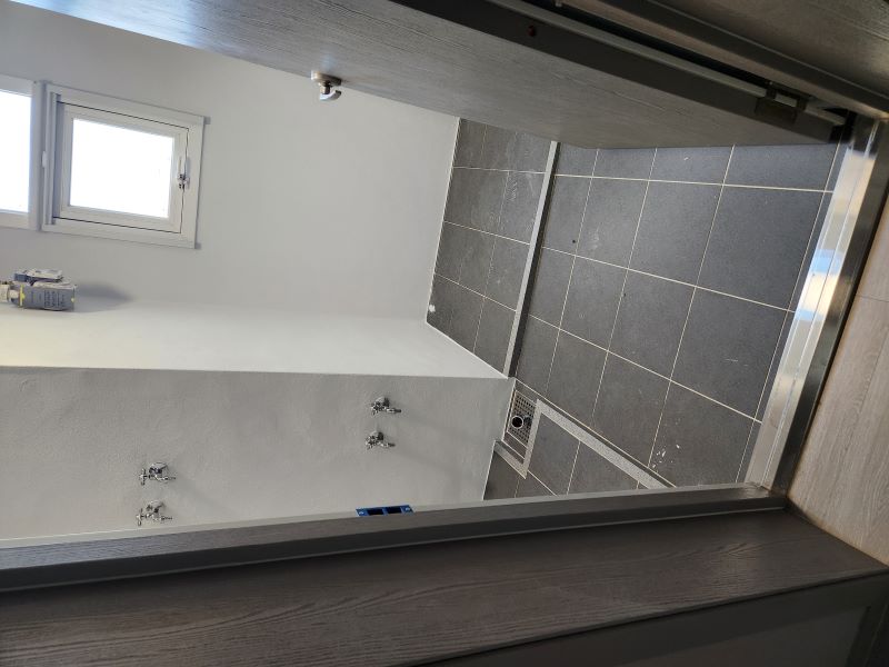 b1857f348a372302ac20f300cbc56f5a_1764202